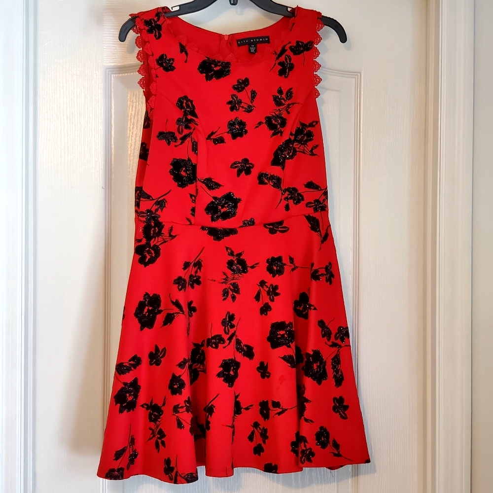 Red & Black Sequin Embellished Roses Dress